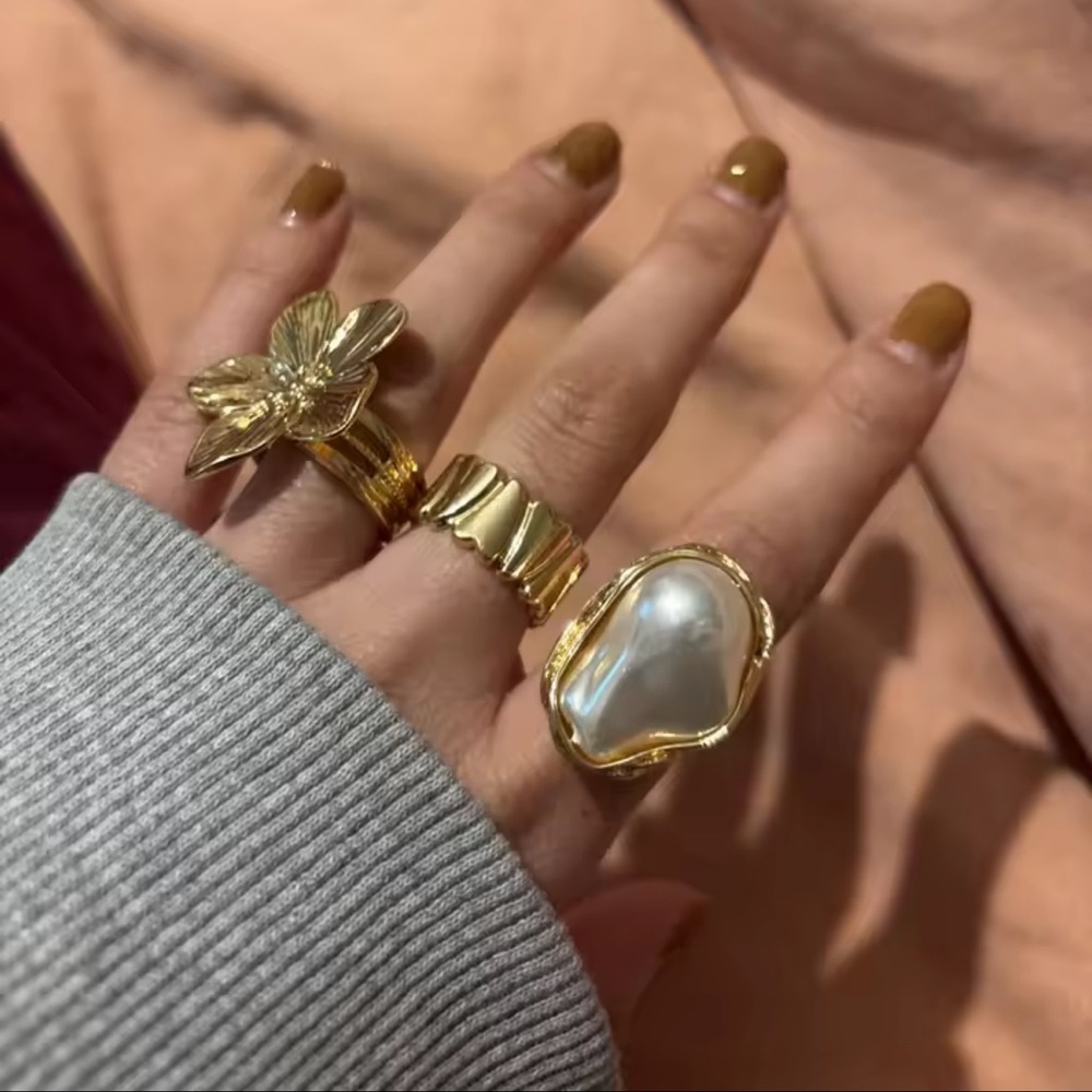 Golden Goddess Boho Luxe Gold 6 Piece Ring Set - Picture 6 of 14